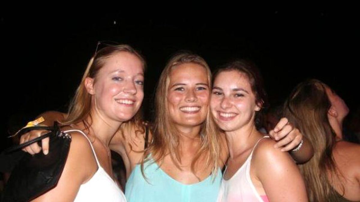 Hollandalılardan Marmaris\'te Plaj Partisi