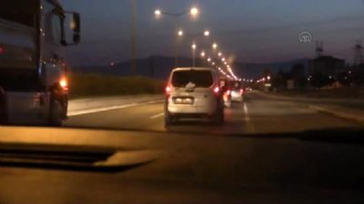 İzmir\'de PKK Operasyonu: 16 Gözaltı