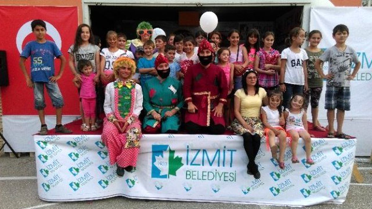İzmit\'in Mahallelerinde Bi Dünya Eğlence Var\'