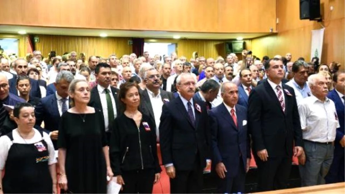 Kılıçdaroğlu Fikret Otyam\'ın Cenaze Törenine Katıldı