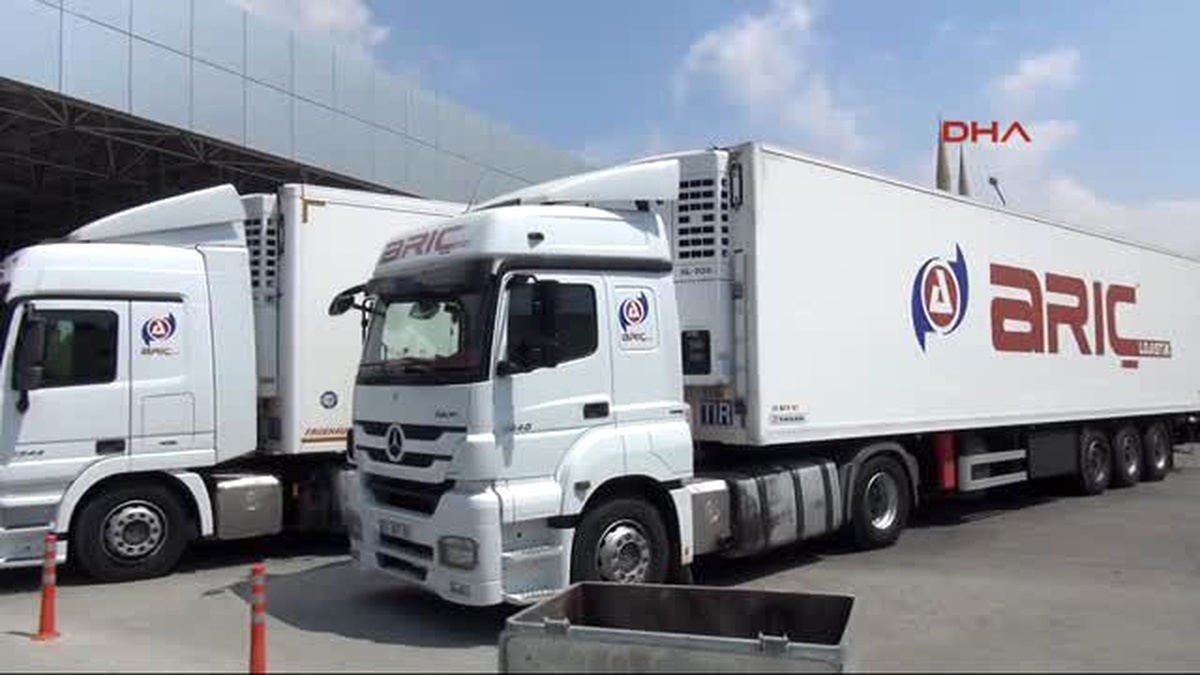 Mersin Tır Şoförlerinden Mersin Serbest Bölgesinde Eylem