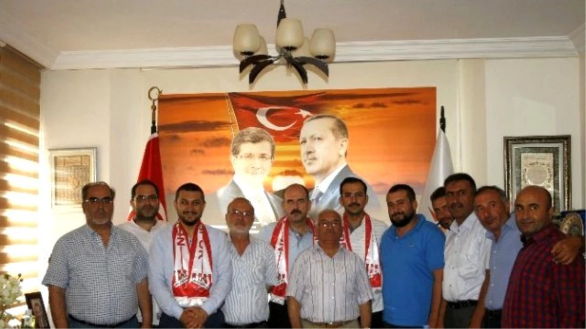 Nevşehirspor Gk Yönetim Kurulu Üyelerinden, AK Parti\'ye Ziyaret