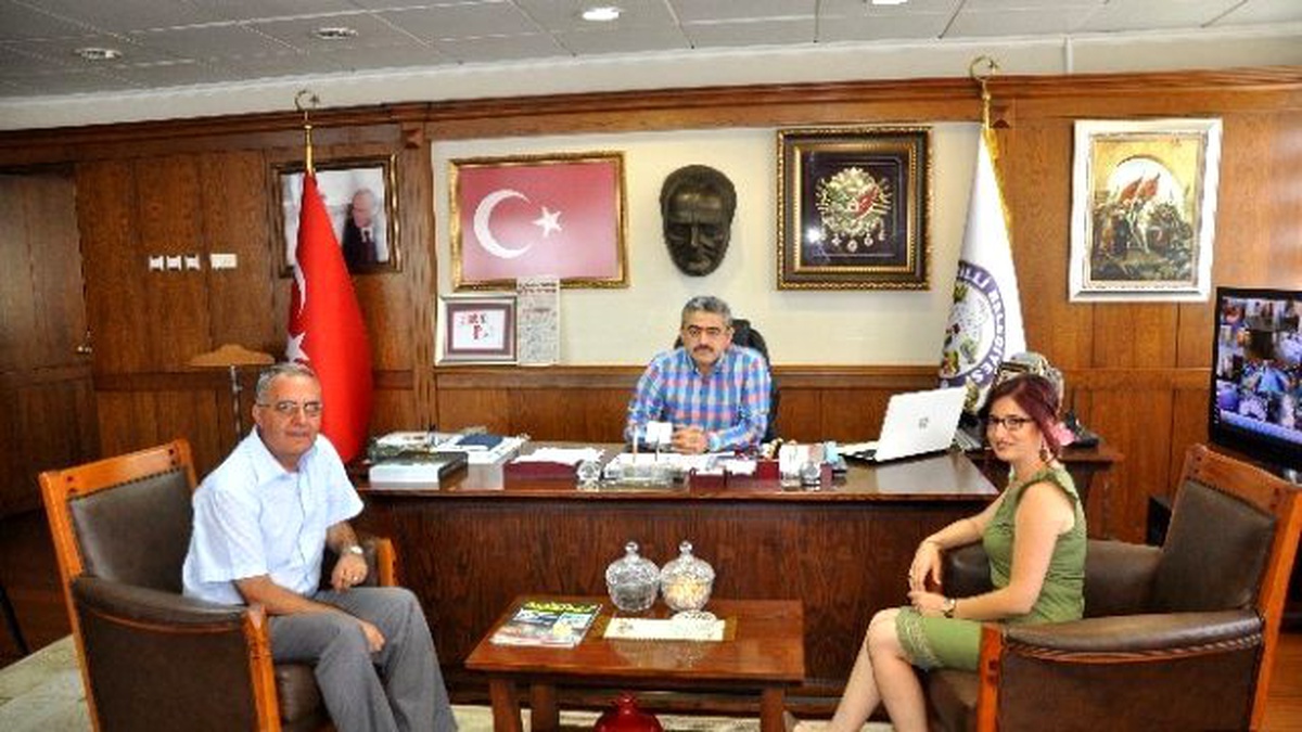 Örnek Almak İçin Alzheimer Merkezini Ziyaret Ettiler