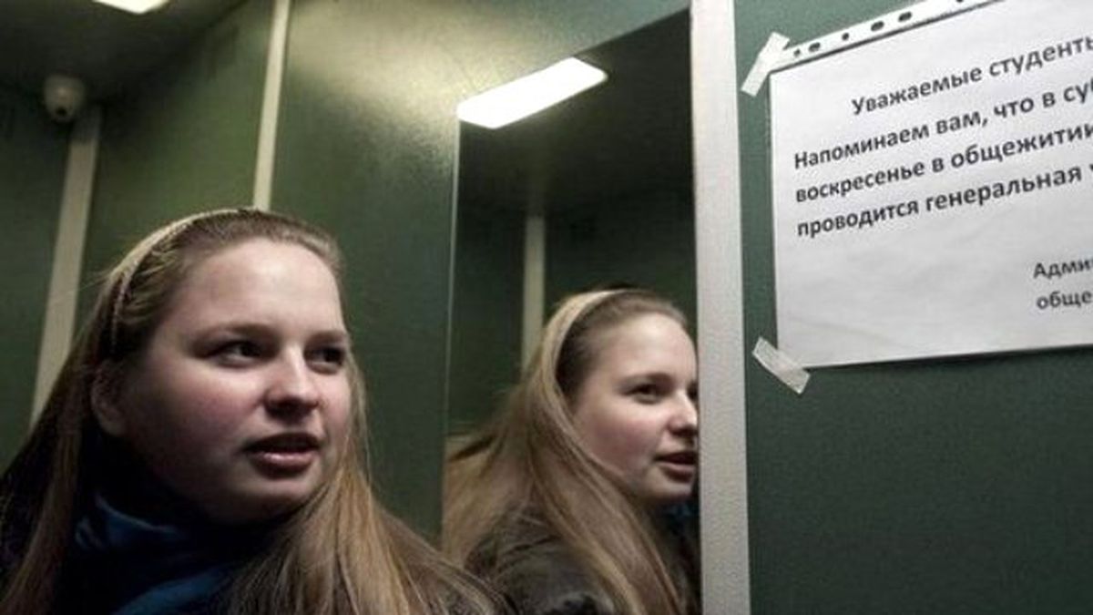 Rusya'daki Öğrenciler, Evlerini Pratik Fikirleriyle Diziyor