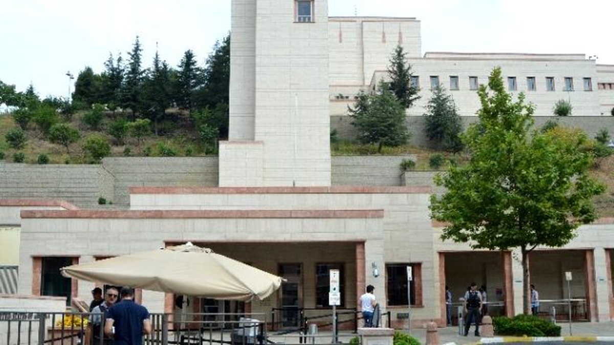 Saldırıya Uğrayan ABD Konsolosluğu Yeniden Açıldı