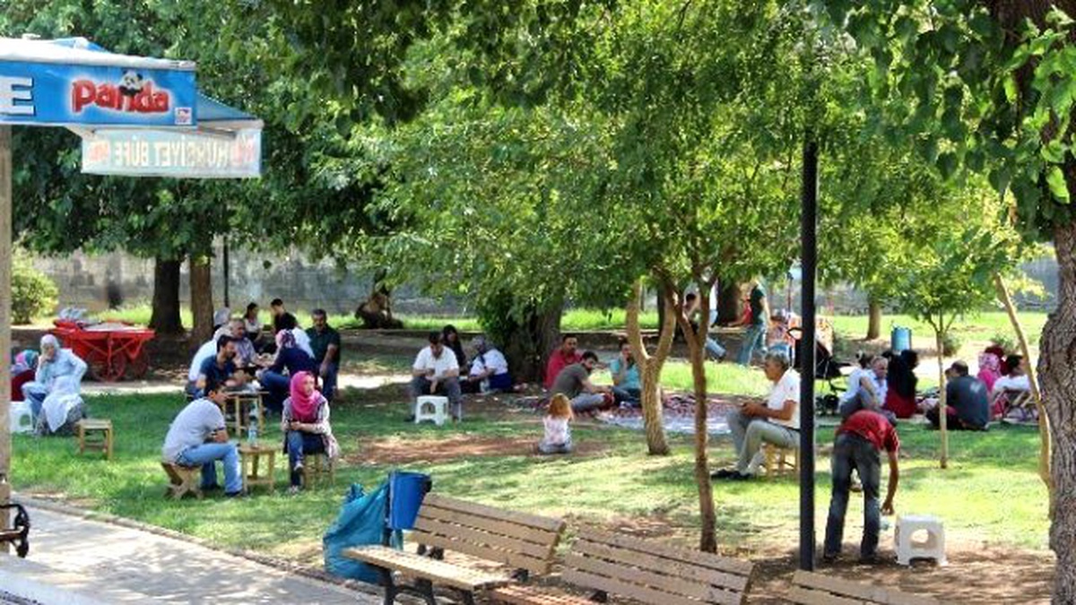 Sıcaktan Bunalan Vatandaşlar Dünya Mirasına Sığındı
