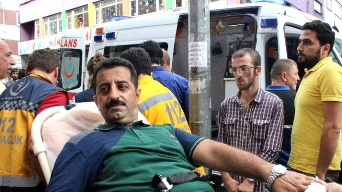 Silahlı Kavgada Yerden Seken Kurşunlar Bir Vatandaşı Yaraladı