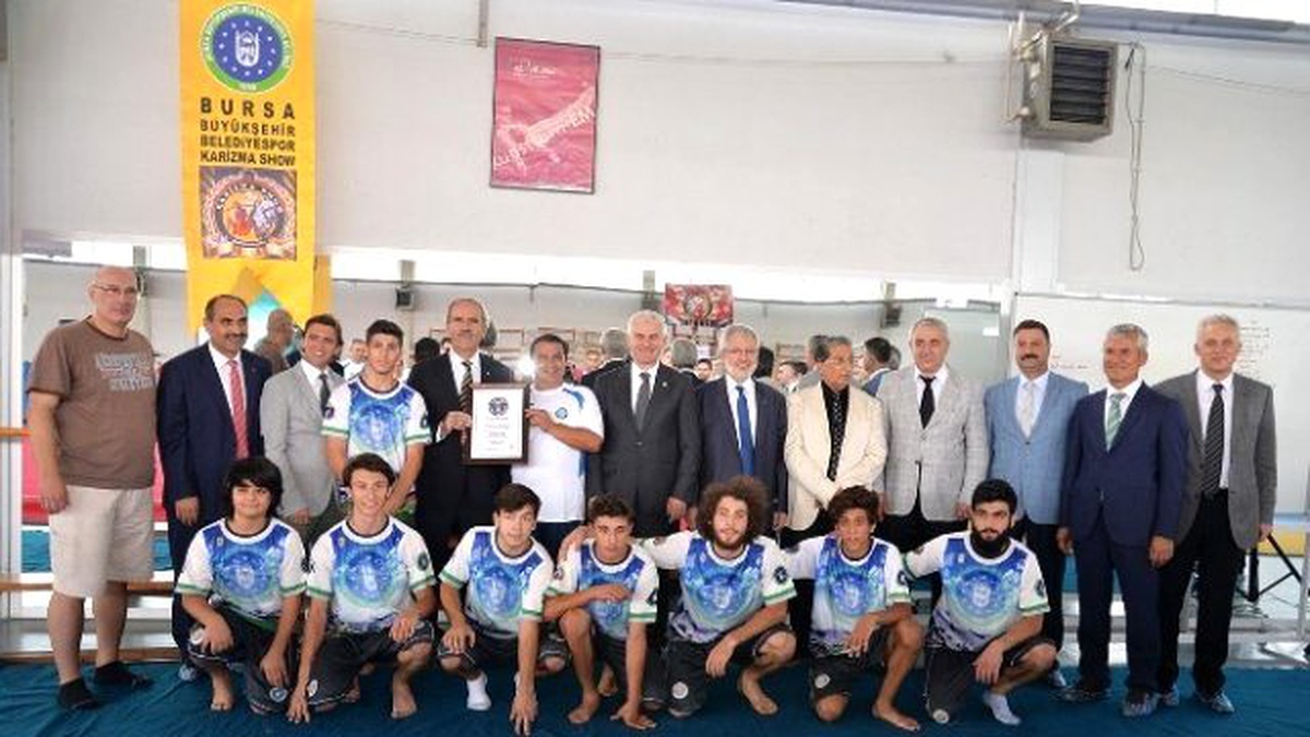 Uludağ Üniversitesi Spor Yatırımları İçin Büyükşehir\'le El Ele