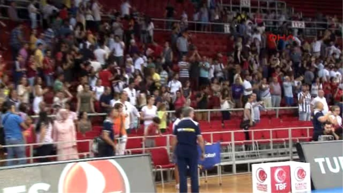 A Milli Erkek Basketbol Takımı, Bosna Hersek\'i 66 - 58 Yendi