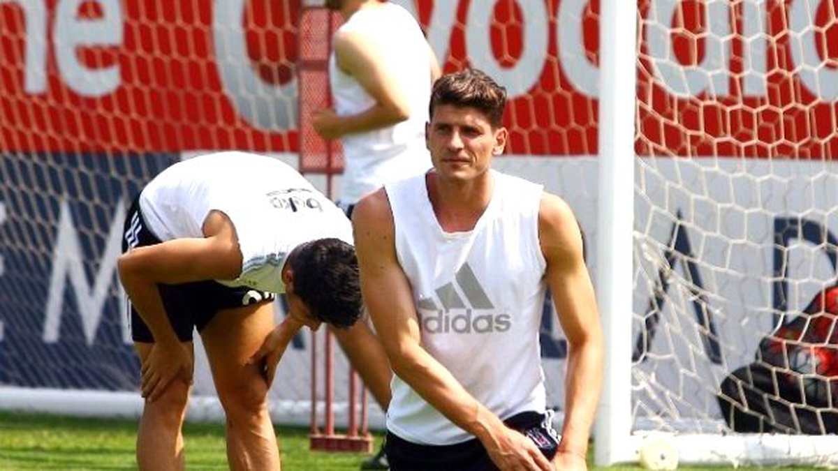Beşiktaş\'ta Mersin İdmanyurdu Maçı Hazırlıkları Sürüyor