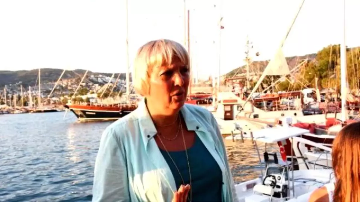 Claudia Roth: "Sığınmacılar Konusunda BM Nezdinde Acil Çözüm Gerekli"