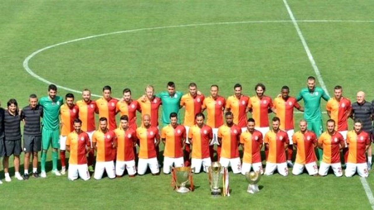 Galatasaray, 3 Kupa ile Poz Verdi