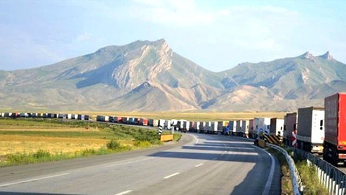 İran, Türkiye Sınırındaki Gürbulak-Bazargan Gümrük Kapısı'nı Kapattı