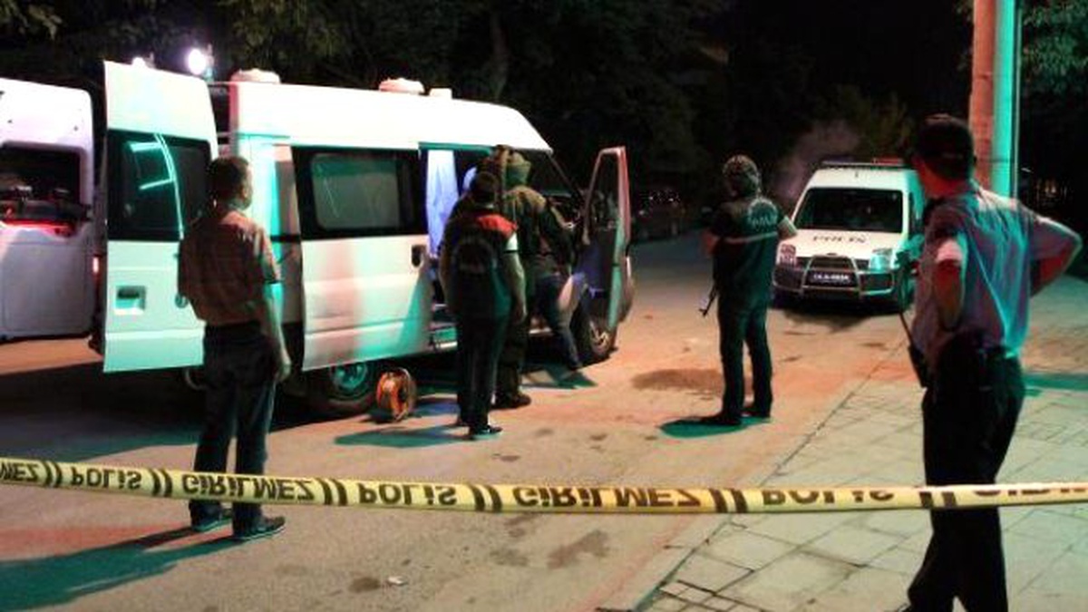 Kaldırıma Bırakılan Valiz Bomba Korkusu Yaşattı