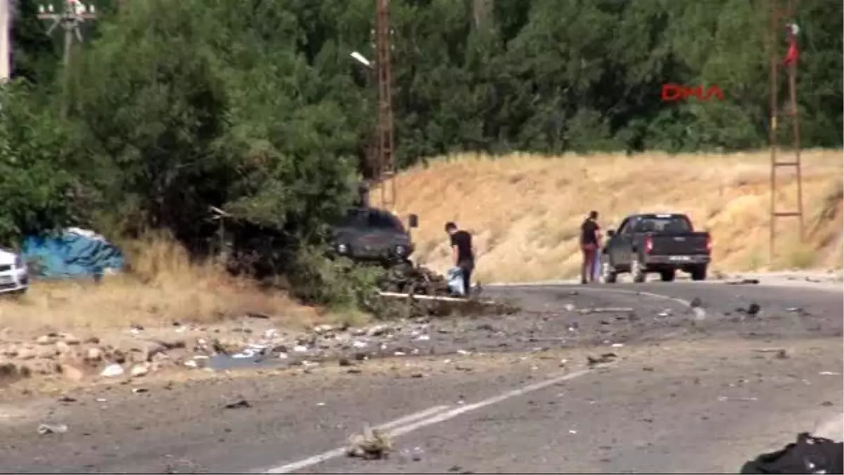 Ovacık\'ta Polise Bomba Yüklü Araçlı Saldırı: 1 Yaralı