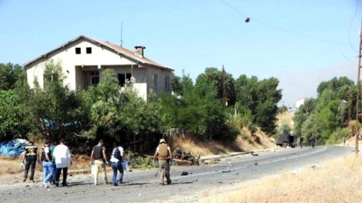 Ovacık\'ta Polise Bomba Yüklü Araçlı Saldırı: 1 Yaralı (2)