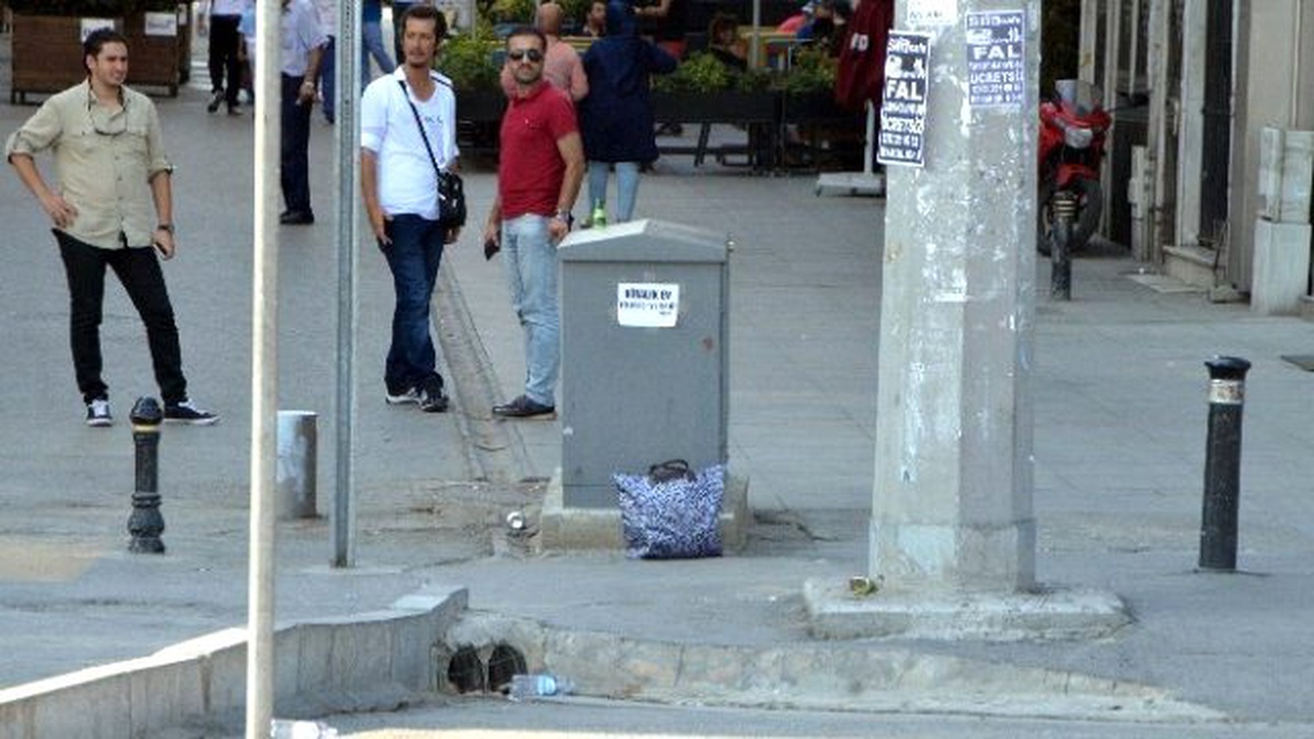 Taksim\'de Şüpheli Çanta Alarmı
