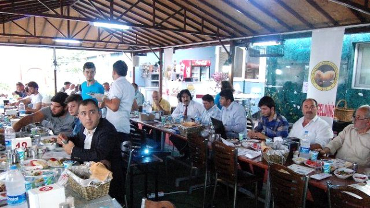 Tavukçular Birliğinden Kaynaşma Yemeği