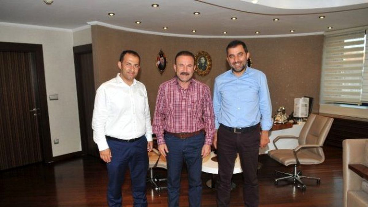 Ticaret Odası Başkanı Özdağ Başkan Doğan\'ı Ziyaret Etti