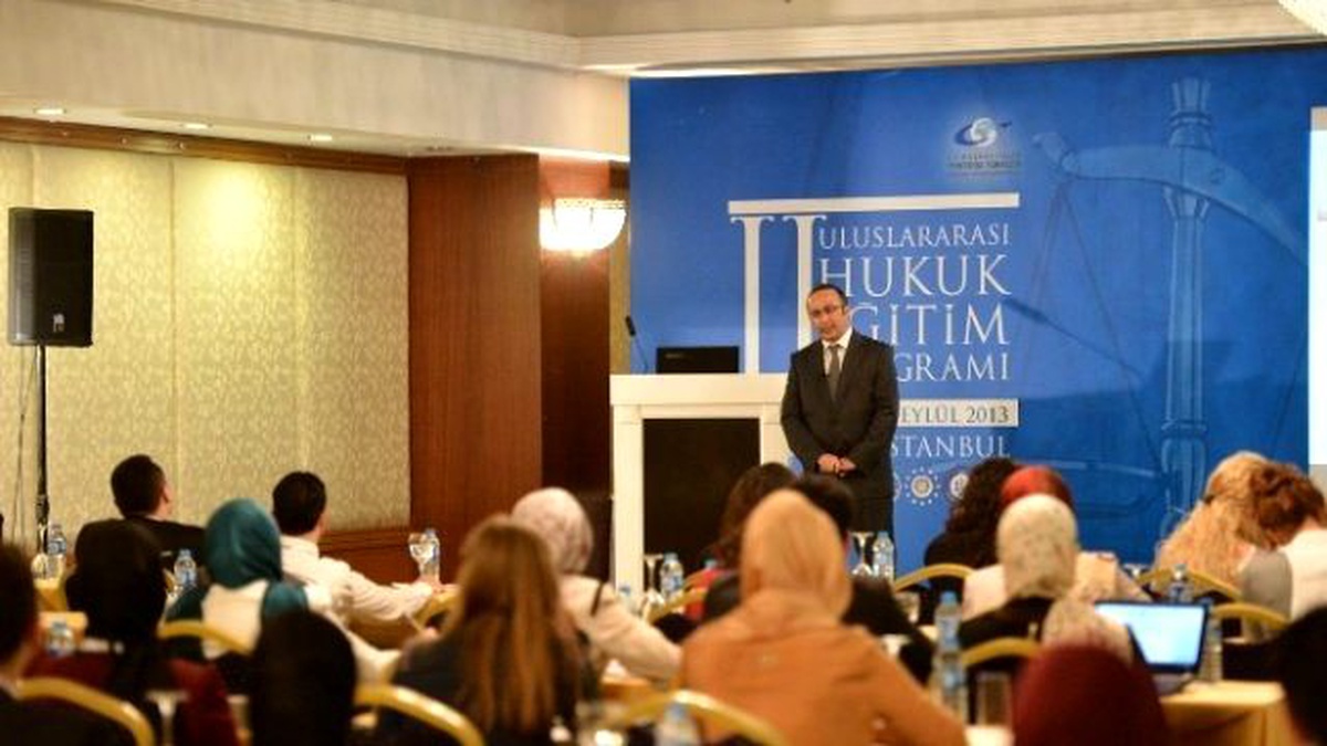 Yurtdışındaki Türk Hukukçular Türkiye\'de Buluşacak