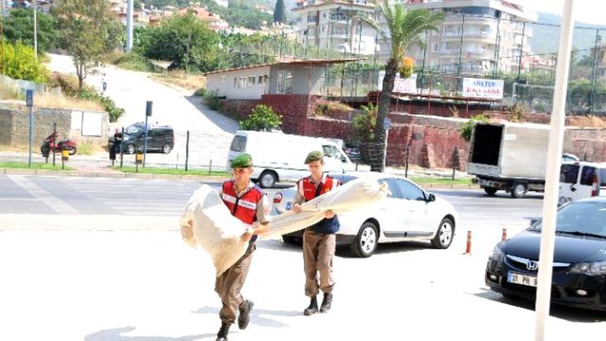 Alanya\'da Uyuşturucu Operasyonu