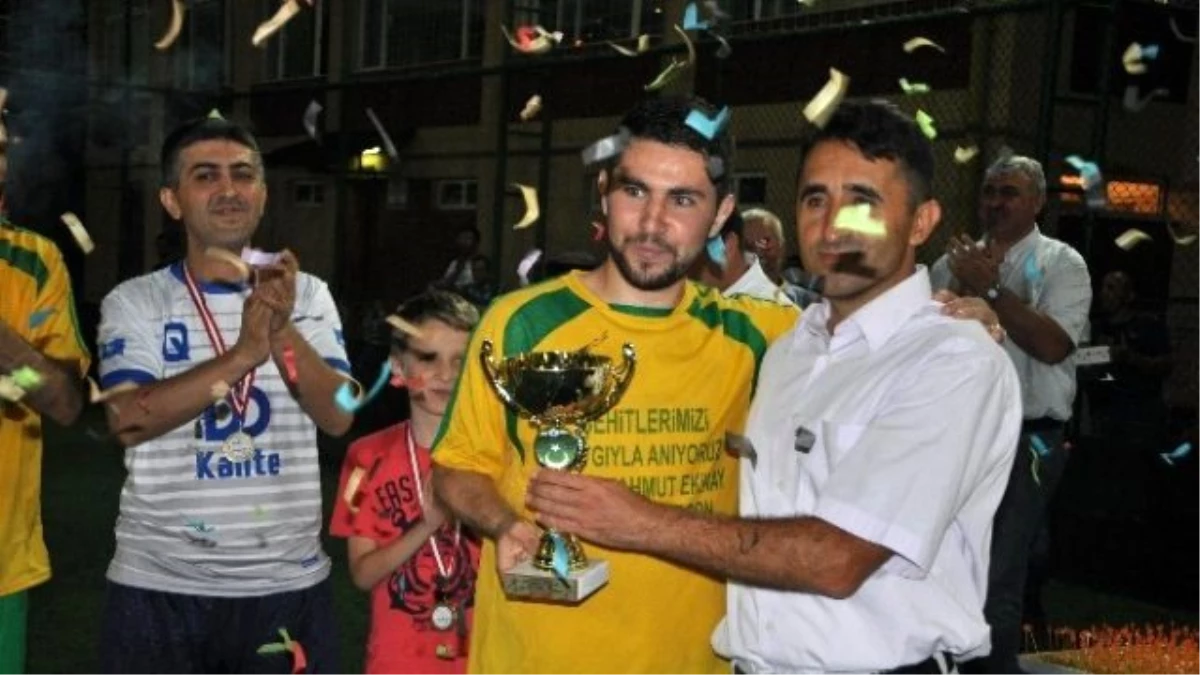 Bozüyük Cihangazi Şehitleri Futbol Turnuvası Sona Erdi