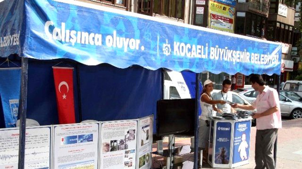 Büyükşehir 17 Ağustos\'ta Yürüyüş Yolu\'nda Stant Açıyor