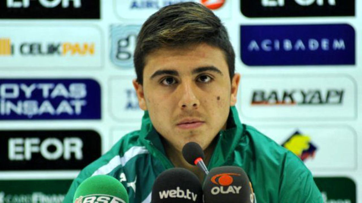 Fenerbahçe, Ozan Tufan'ın Transferini Açıkladı