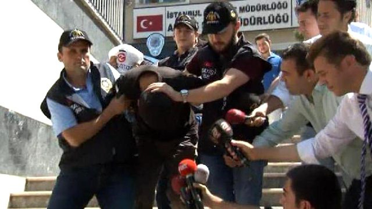 Jiletli Saldırgan Adliyeye Sevkedildi (1)