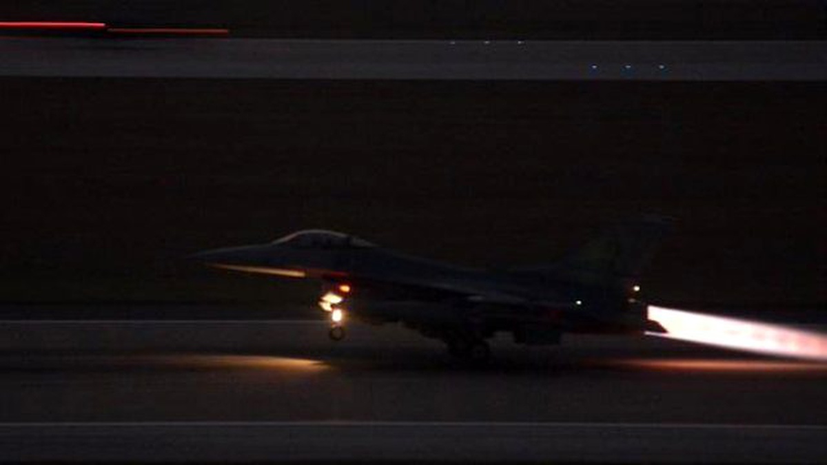 Nato: Operasyona Destek İçin İncirlik\'ten Amerikan F-16 Uçağı Kalkış Yaptı