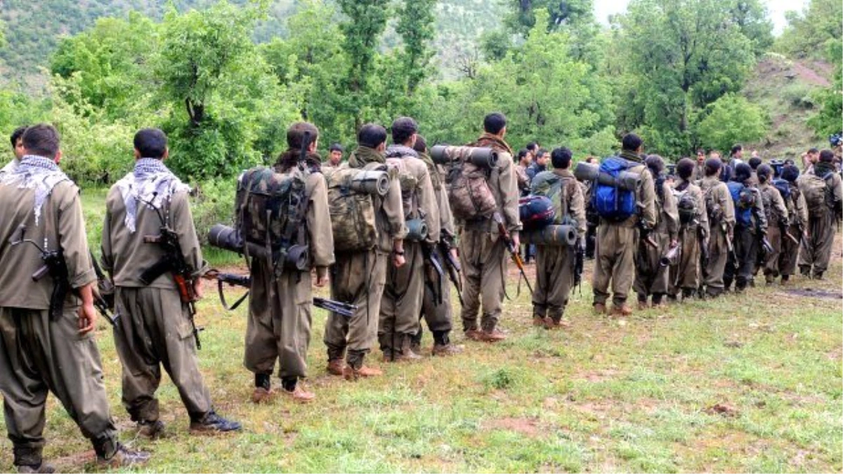 PKK, Bomba Yerleştirdikleri Aracı Sürücüsüyle Beraber Karakola Yolladı