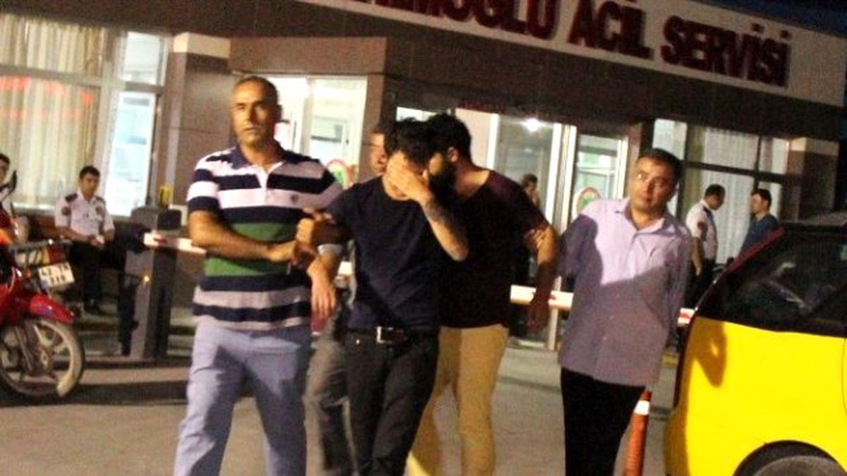 Sahte Polisler Gerçek Polise Kimlik Sorunca Baltayı Taşa Vurdu