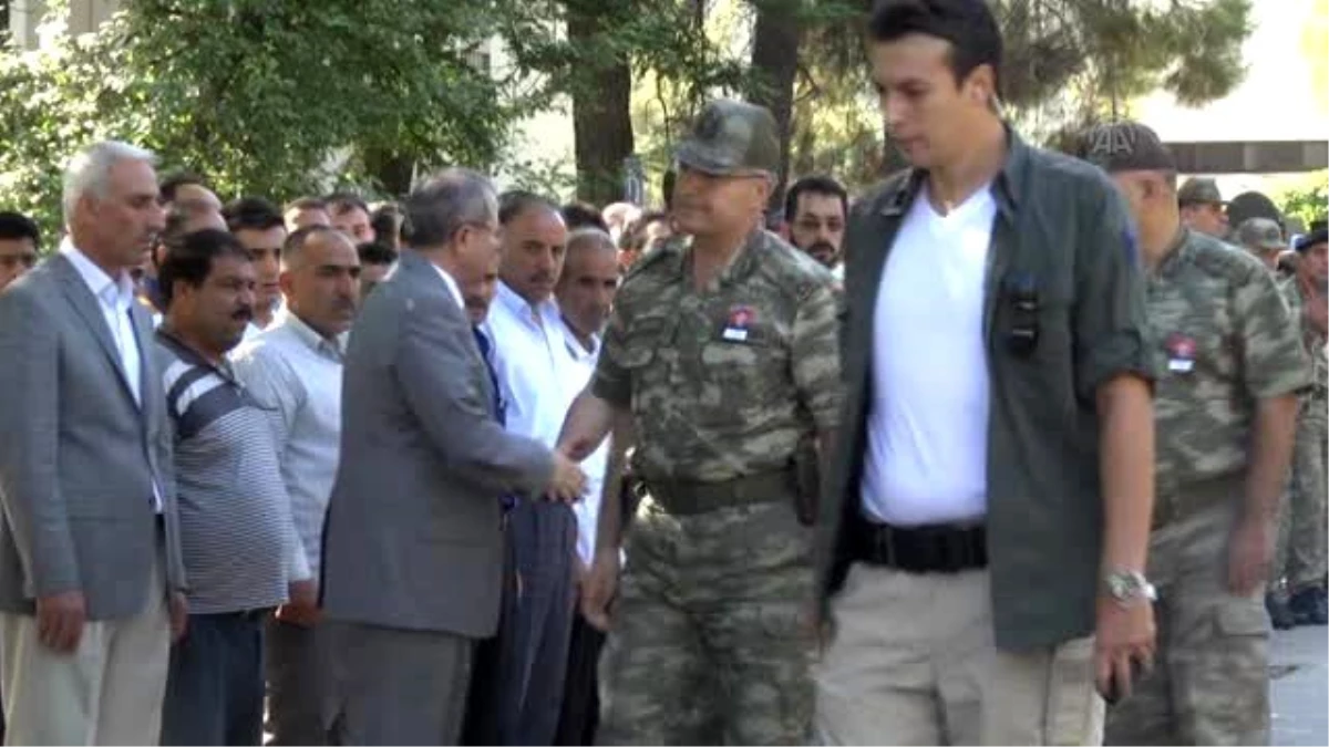 Şehit Jandarma Uzman Çavuş Gökşen\'in Cenazesi Memleketine Uğurlandı