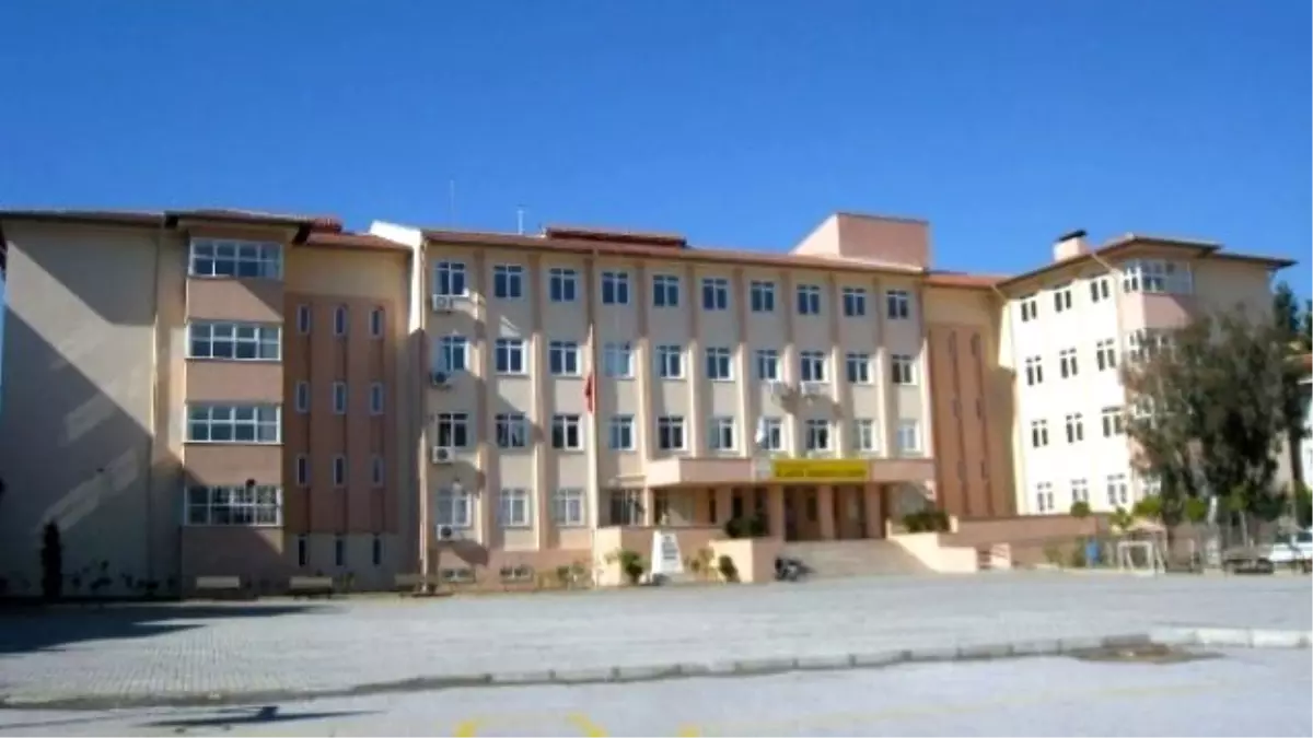 Şehit Polisin İsmi Alanya Anadolu Lisesi\'nde Yaşayacak