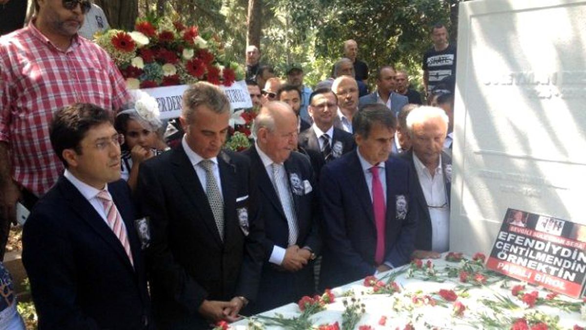 Süleyman Seba Kabri Başında Anıldı