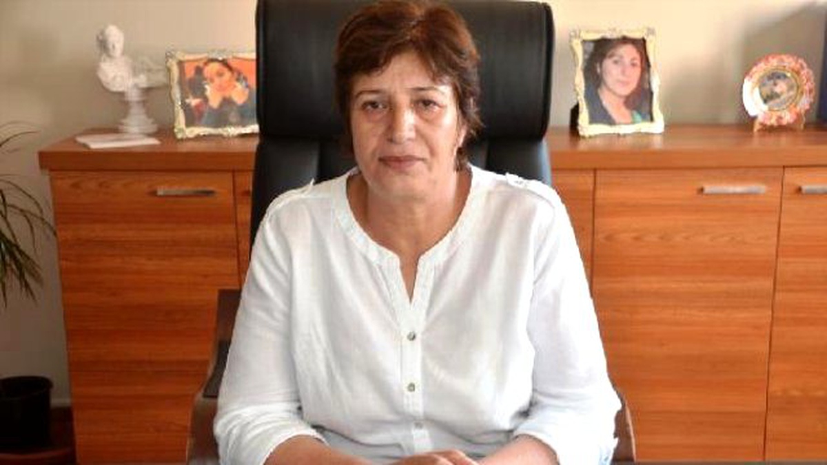 Dbp\'li Belediyeden Su İsrafına Karşı \'Hadisli Pankart\'