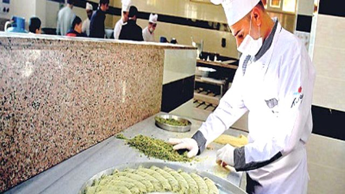 Diyarbakırlı Ustalar Görüşünü Paylaştığı Baklavaya Standart Getirildi