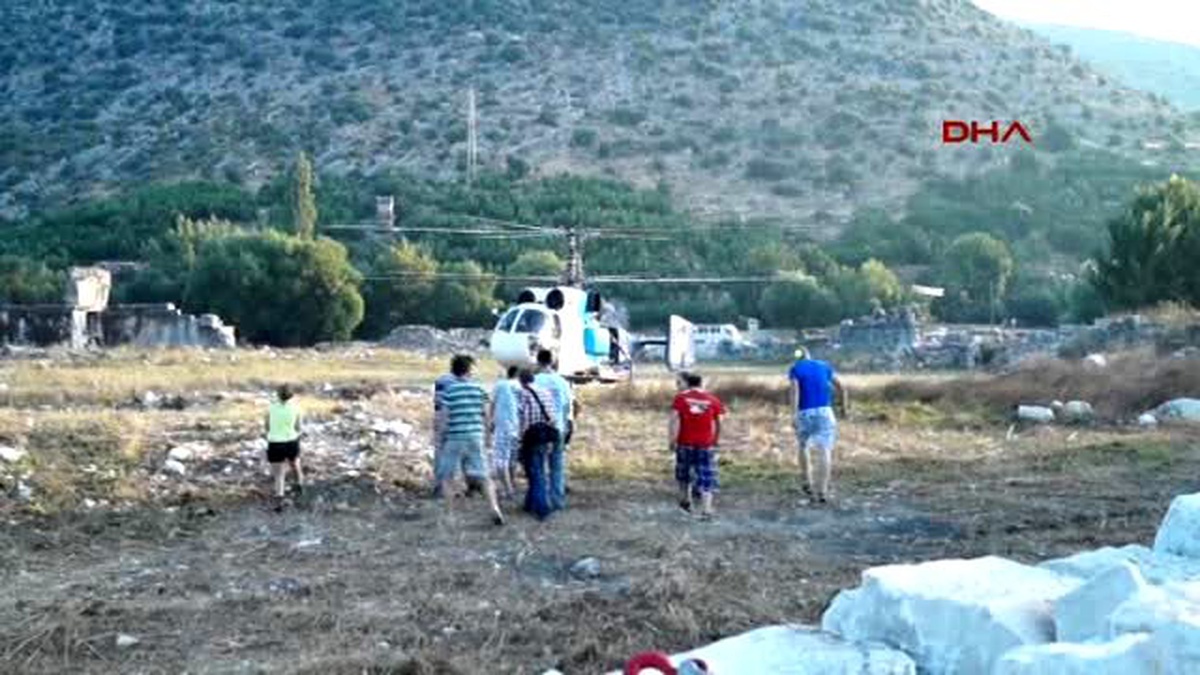 Finike - Tarihi Eser Helikopterle Taşındı