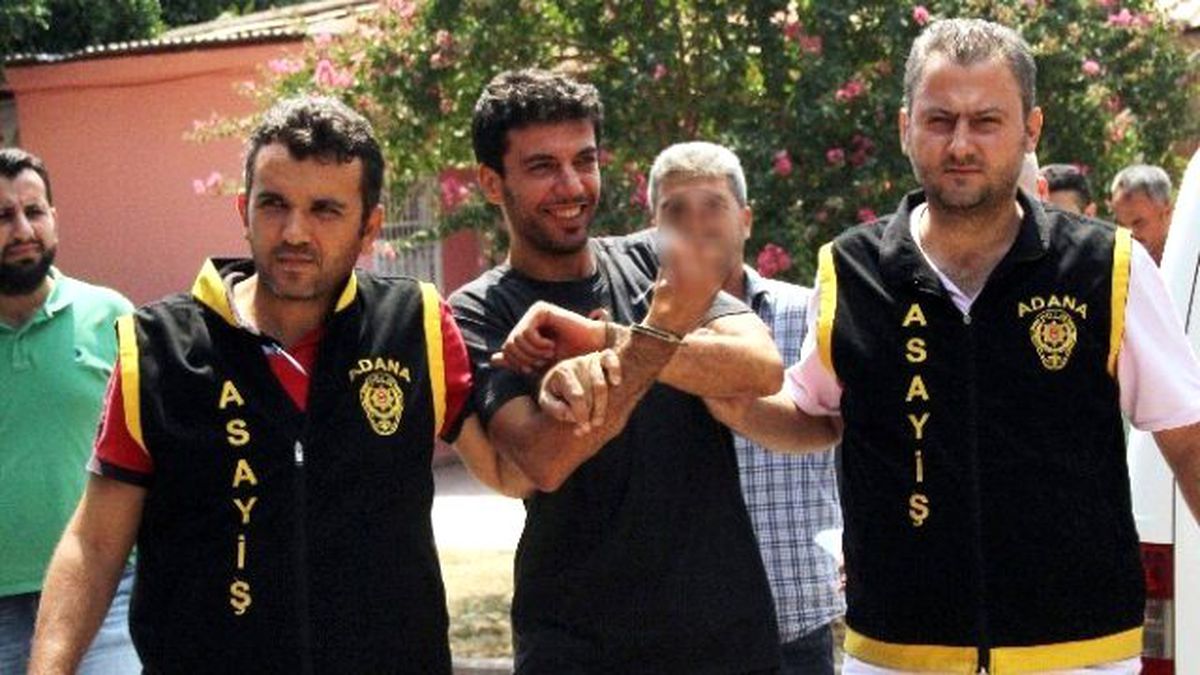 Yakalanan Hükümlü Cezaevine Gülerek Gitti