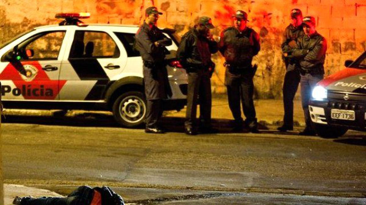 3 Saat İçinde 19 Kişi Vurularak Öldürüldü