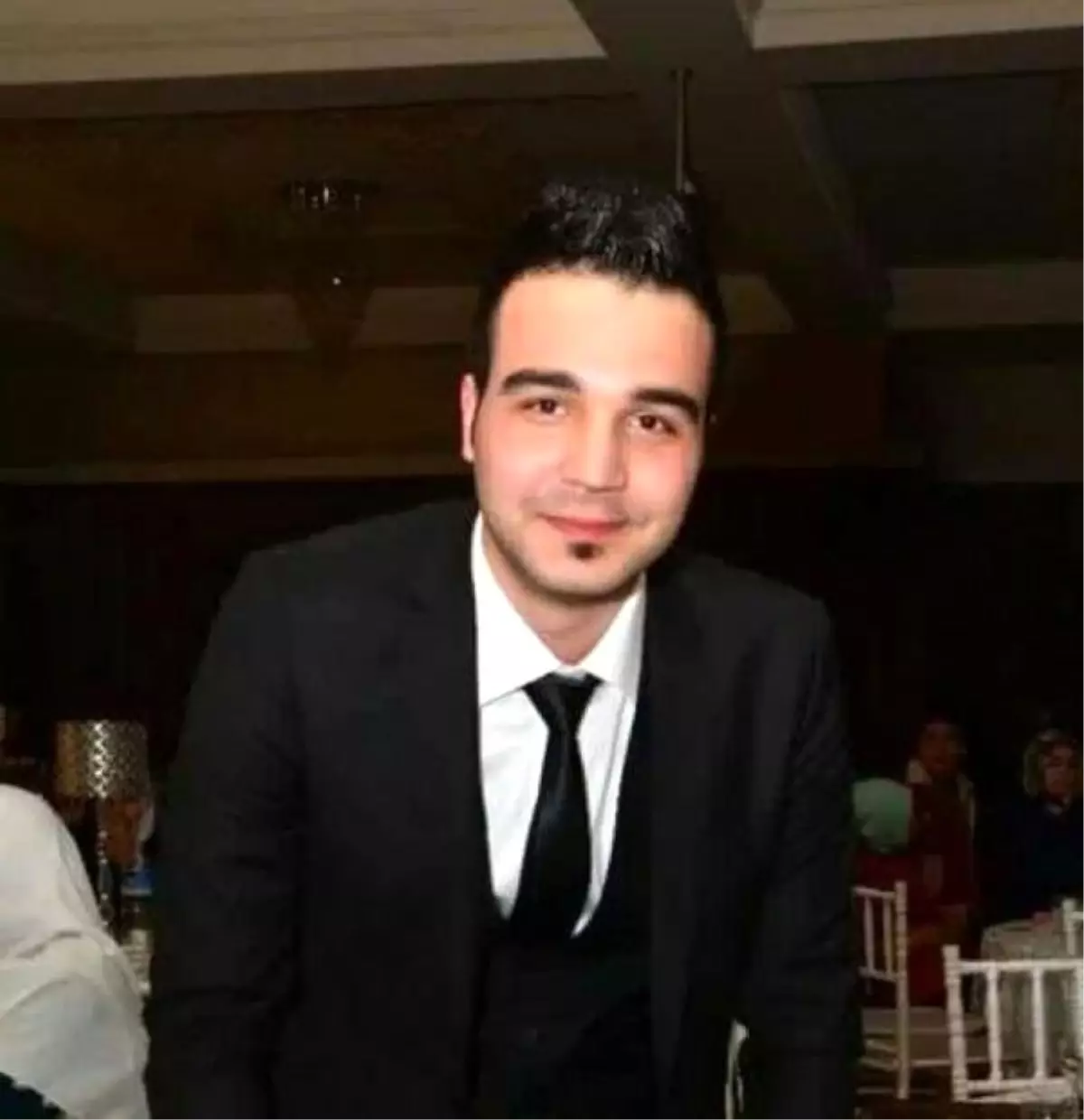 Erkek Hemşire Evinde Ölü Bulundu