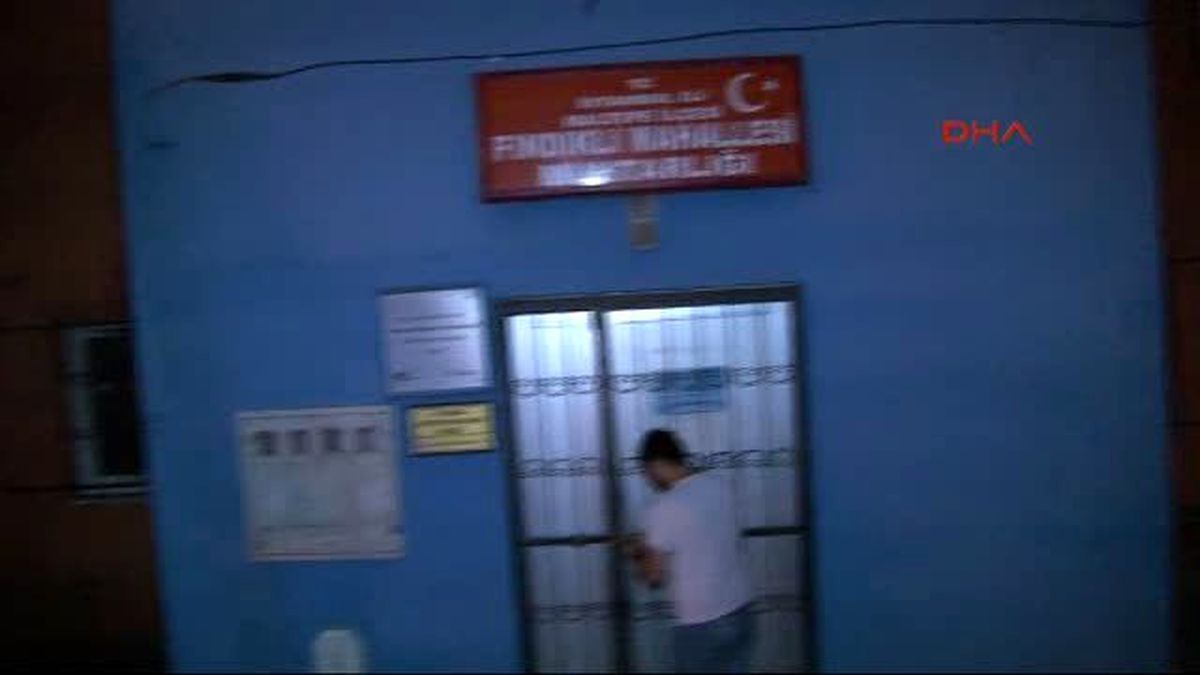 Molotof Atılan Muhtarlık Alev Alev Yandı