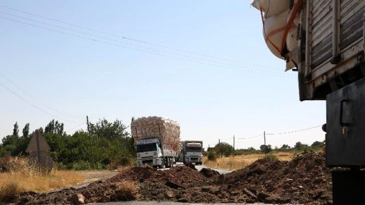 PKK, Diyarbakır-Bingöl Karayolunu Trafiğe Kapattı