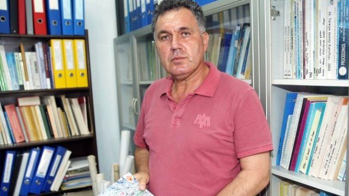 Prof. Dr. Ünlügenç: "Bakla Falına Bakar Gibi Deprem Tahmini Yapılmaz"