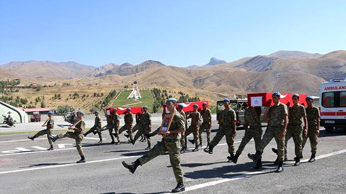 Şehitler Törenle Memleketlerine Uğurlandı