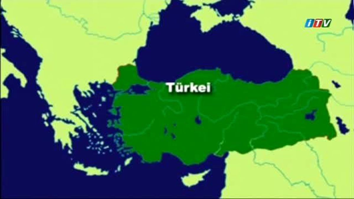 Azerbaycan Televizyonu Çanakkale?deki Şehit Azeri Mezarını Ekrana Getirdi