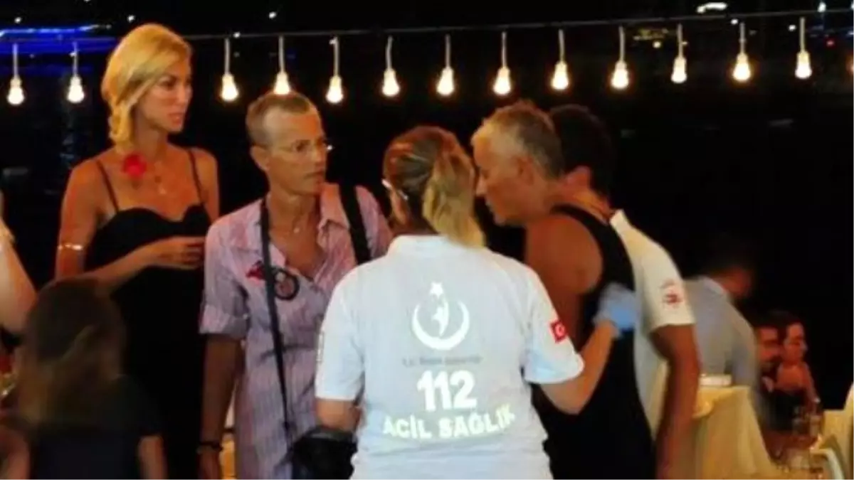 Çağla Şıkel\'in Teyzesi Aile Yemeğinde Hastaneye Kaldırıldı