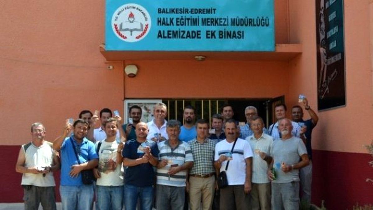 Edremit\'te Amatör Denizciler Ehliyetlerini Aldı