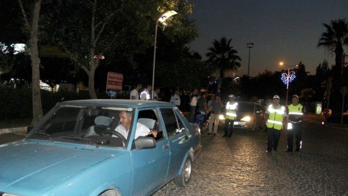 Manisa\'da Çeşitli Suçlardan Aranan 21 Kişi Yakalandı
