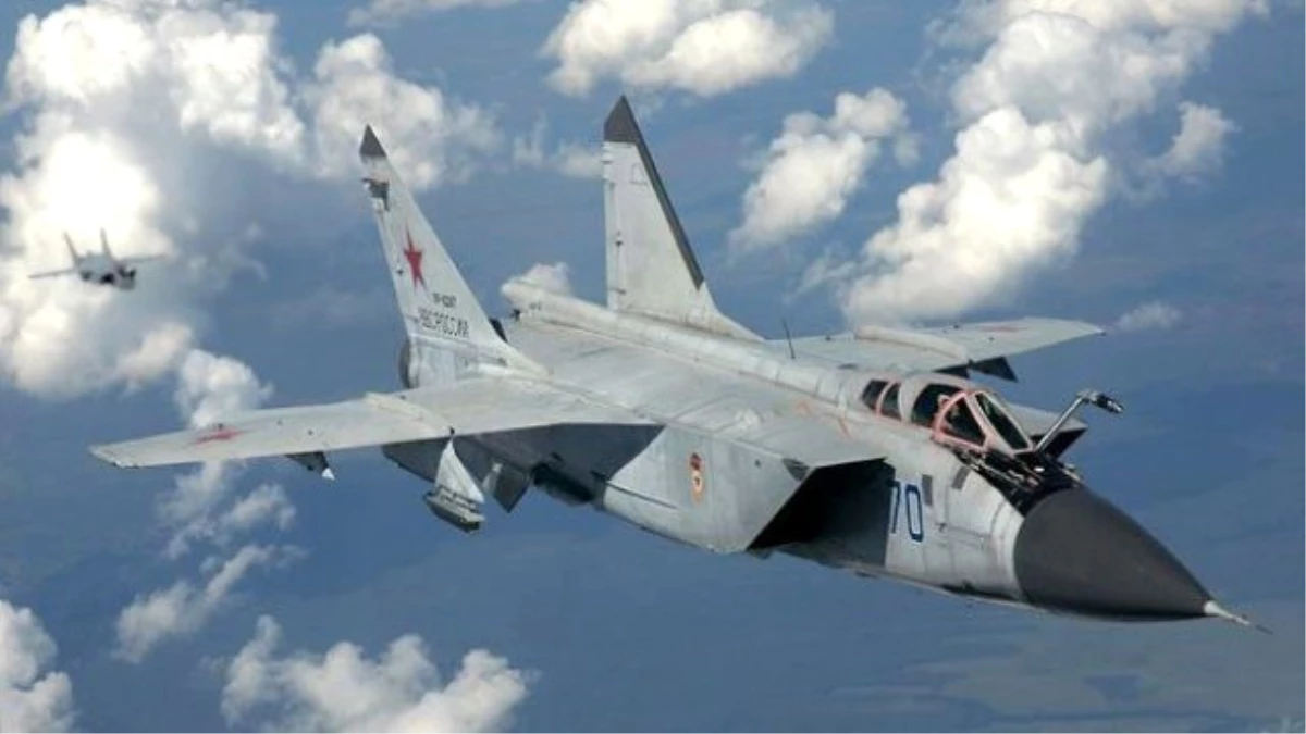 Putin, Esad\'a Savaş Uçağı Gönderdi